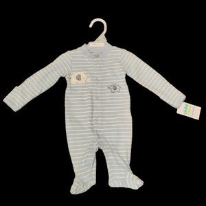 New- never worn Carter's preemie sleeper